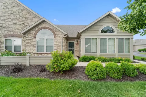 2304 E Tuscany Way, Appleton, WI 54913