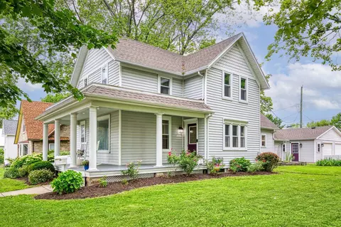 200 W 8th St, Kaukauna, WI 54130