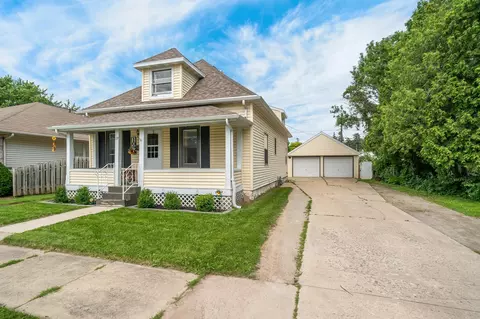 109 S Winnebago St, De Pere, WI 54115