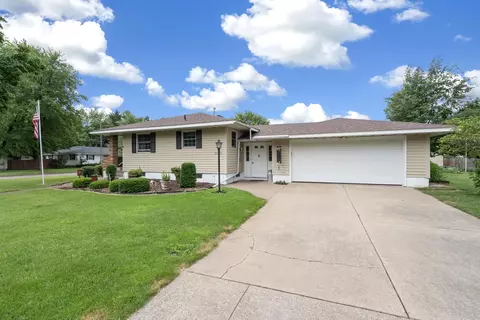 2220 Rapids St, Wisconsin Rapids, WI 54494