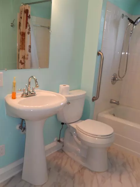 1408 W Spencer St, Appleton, WI 54914 photo 12