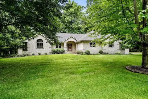 2077 Cormorant Ln, Green Bay, WI 54313
