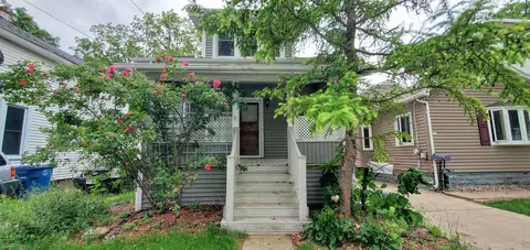 319 W Melvin Ave, Oshkosh, WI 54901