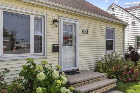 1341 W Prospect Ave, Appleton, WI 54914