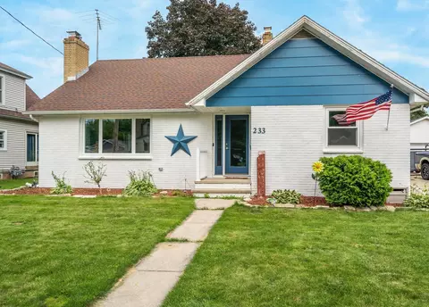 233 S Lincoln St, Kimberly, WI 54136