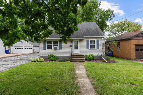 1200 Lawe St, Kaukauna, WI 54130