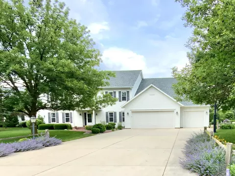 w4989 Mariearl Lane, Fond Du Lac, WI 54935