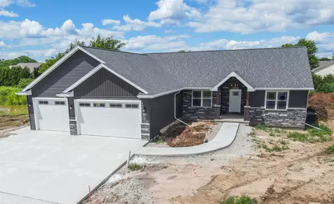 W7073 Jaclyn Lane, Greenville, WI 54942