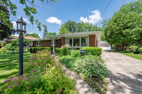 221 Kalb Ave, Green Bay, WI 54301