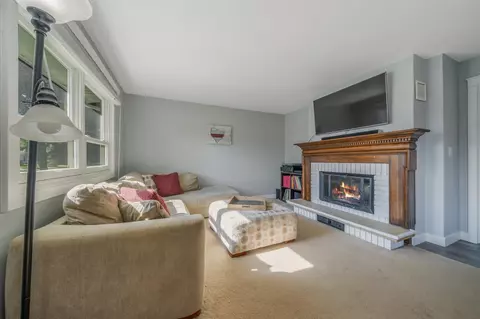 1007 S Christine St, Appleton, WI 54915 photo 6