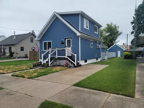 2117 31st St, Two Rivers, WI 54241