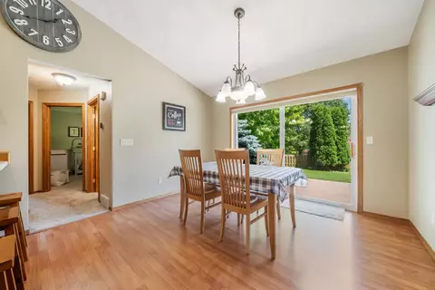 n124 Pinecrest Boulevard, Appleton, WI 54915 photo 10