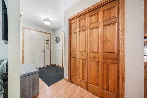 n124 Pinecrest Boulevard, Appleton, WI 54915 photo 2
