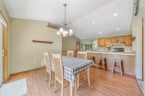 n124 Pinecrest Boulevard, Appleton, WI 54915 photo 11
