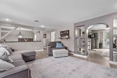 2412 S Clover Ln, Appleton, WI 54915 photo 5
