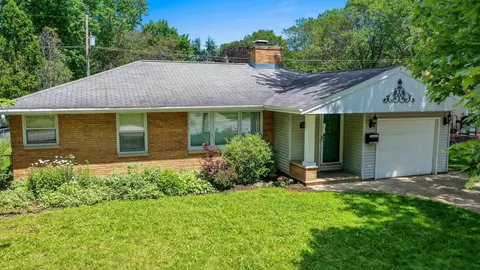 1344 Servais St, Green Bay, WI 54304
