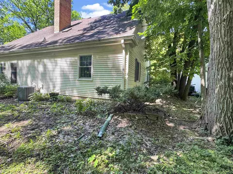 Exterior - 1820 S Lee St, Appleton, WI 54915 photo 7 of 7