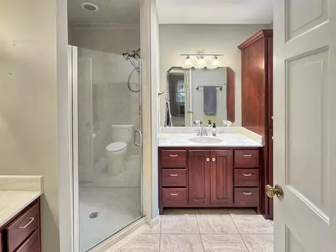Bath - 1820 S Lee St, Appleton, WI 54915 photo 1 of 4