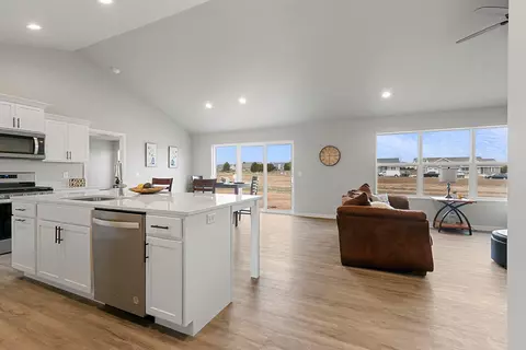 Kitchen - 494 Emerald Isle Ct, Wrightstown, WI 54180 photo 2 of 2