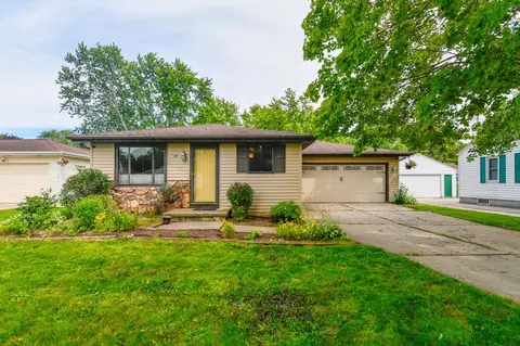 1017 Cleveland St, Green Bay, WI 54304