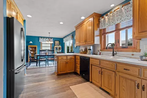 w2402 Greenspire Way, Appleton, WI 54915 photo 8