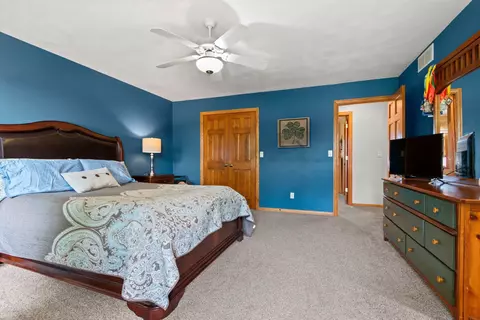 w2402 Greenspire Way, Appleton, WI 54915 photo 16