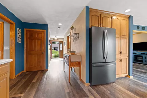 w2402 Greenspire Way, Appleton, WI 54915 photo 9
