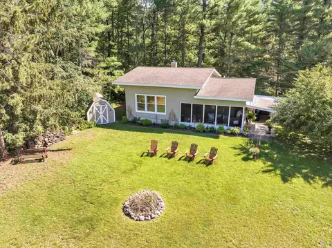 n2807 Rustic Drive, Clintonville, WI 54929