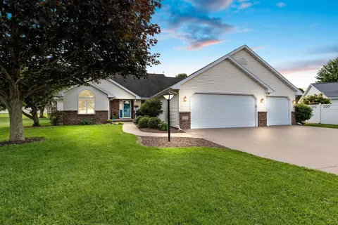 n9553 Garnet Court, Appleton, WI 54915