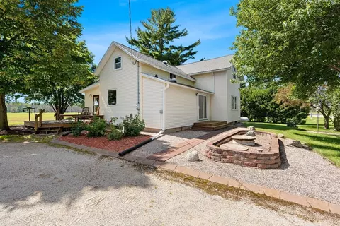 n8871 Wisconsin 187, Shiocton, WI 54170