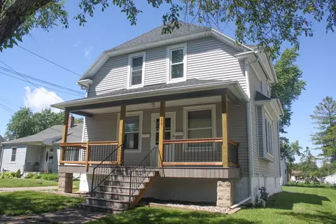 1357 Lawe St, Green Bay, WI 54301