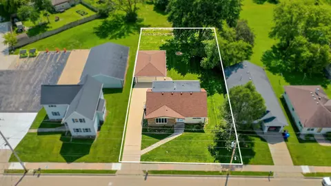 1927 E John St, Appleton, WI 54915 photo 3