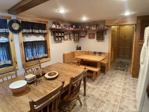 209 W Freeborn St, Cecil, WI 54111 photo 10