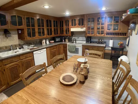 209 W Freeborn St, Cecil, WI 54111 photo 9