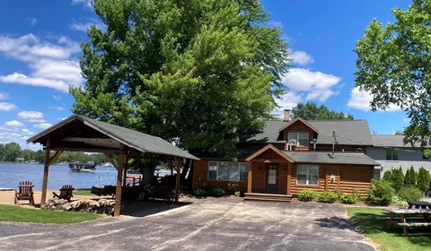 209 W Freeborn St, Cecil, WI 54111 photo 2