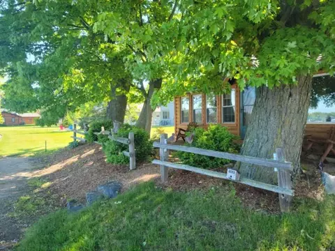 209 W Freeborn St, Cecil, WI 54111 photo 41