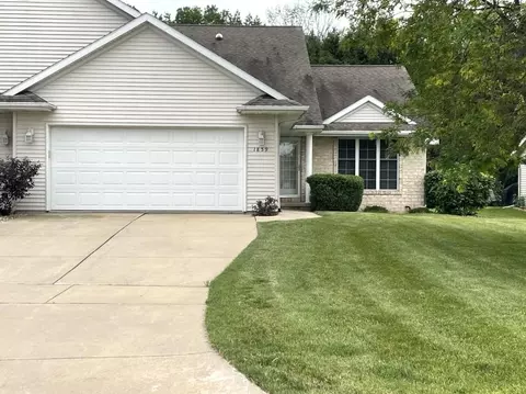 1859 Briarwood Ct, De Pere, WI 54115