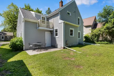 Exterior - 1008 W Winnebago St, Appleton, WI 54914 photo 3 of 5