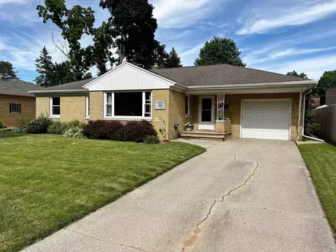 257 S Henry St, Green Bay, WI 54302