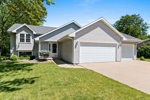 2411 Van Beek Rd, Green Bay, WI 54311