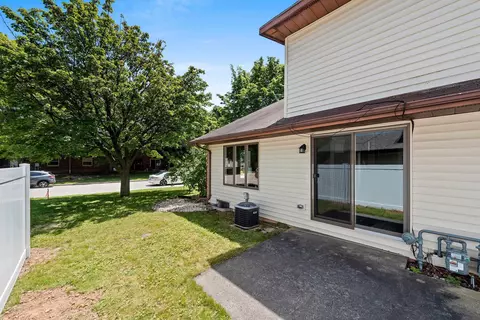 430 E 1st Ave #D, Appleton, WI 54911 photo 29