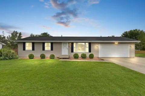 1017 Jordan Rd, De Pere, WI 54115