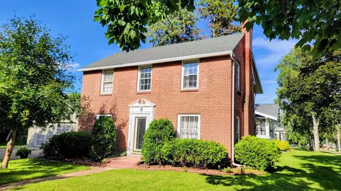 612 Lawrence St, New London, WI 54961