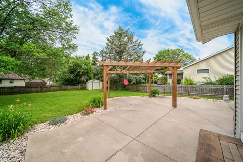 20 W Shoshone Dr, Appleton, WI 54911 photo 22
