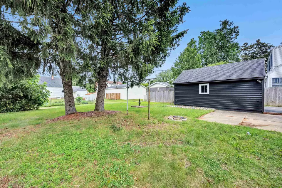  942 S Main St, Shawano, WI 54166 photo 17