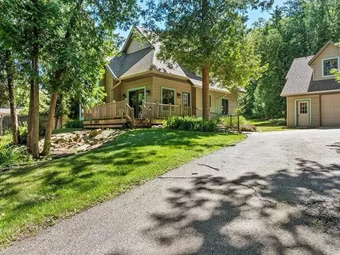 5022 Bay Shore Dr, Sturgeon Bay, WI 54235