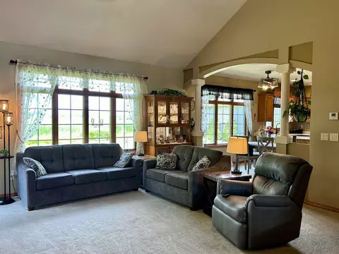176 Golf Course Dr #12, Wrightstown, WI 54180 photo 3