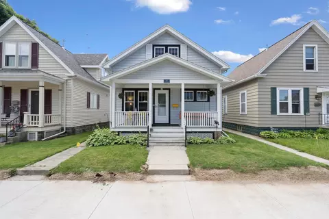 65 Lincoln Ave, Sheboygan, WI 53081