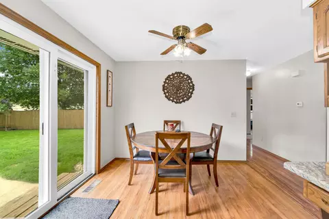2940 N Bluemound Dr, Appleton, WI 54914 photo 7