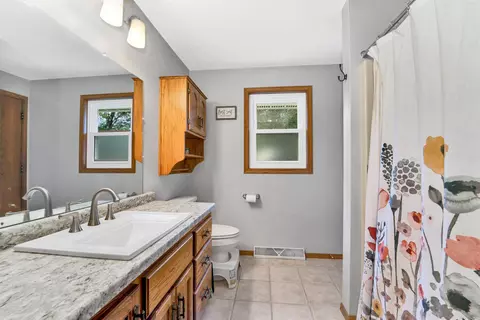 2940 N Bluemound Dr, Appleton, WI 54914 photo 12